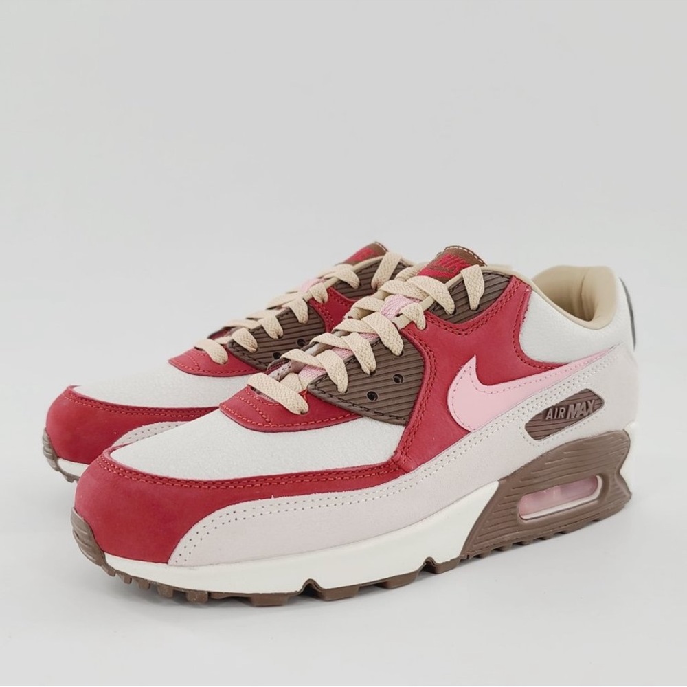 Nike Air Max Men’s Casual Sneaker in Red and Pink